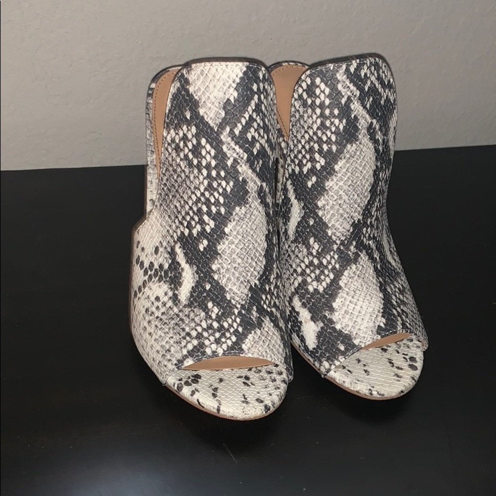 Steve Madden snakeskin heels